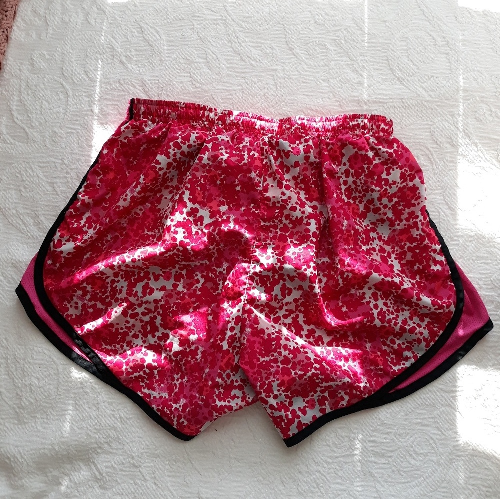 *SOLD* NWOT Nike Shorts - Picture 3 of 7